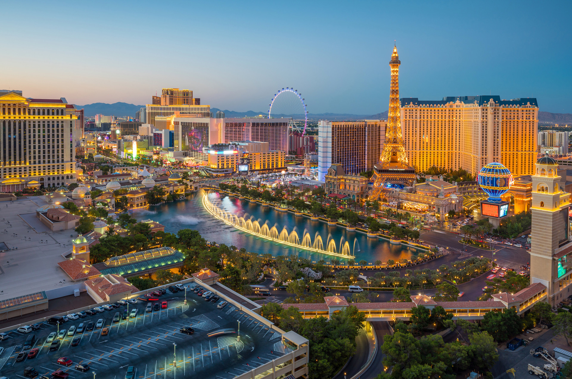 Las Vegas draws crowds to its casinos and nightclubs, and wheelchair users certainly aren't left behind.<p><a href="https://www.msn.com/en-us/community/channel/vid-7xx8mnucu55yw63we9va2gwr7uihbxwc68fxqp25x6tg4ftibpra?cvid=94631541bc0f4f89bfd59158d696ad7e">Follow us and access great exclusive content every day</a></p>