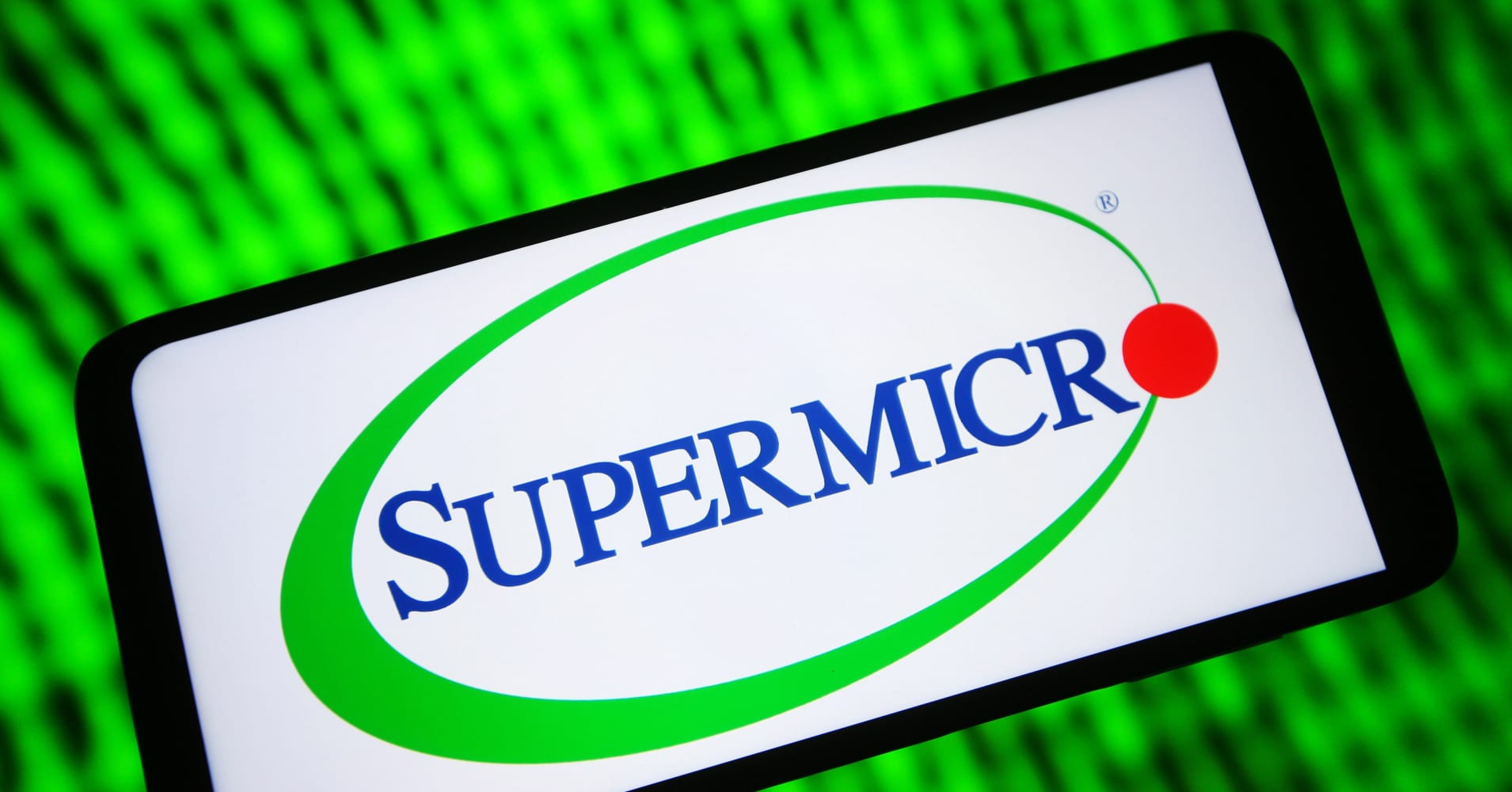 Super Micro Plummets 14% After Posting Revenue Miss