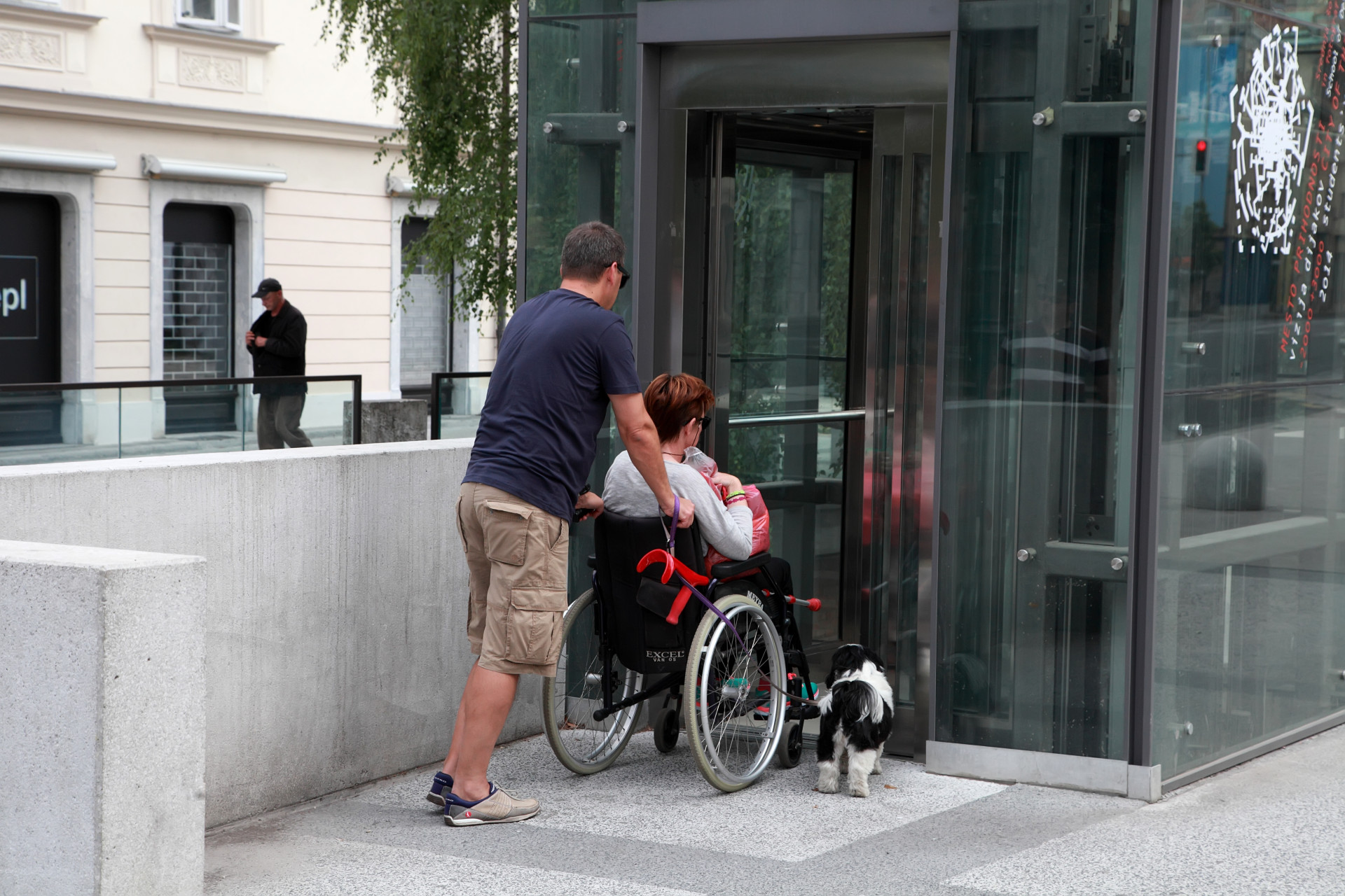 Elevators to help wheelchair users can be found around the city.<p>You may also like:<a href="https://www.starsinsider.com/n/362370?utm_source=msn.com&utm_medium=display&utm_campaign=referral_description&utm_content=550448en-us"> Ridiculously extravagant celebrity gift exchanges </a></p>