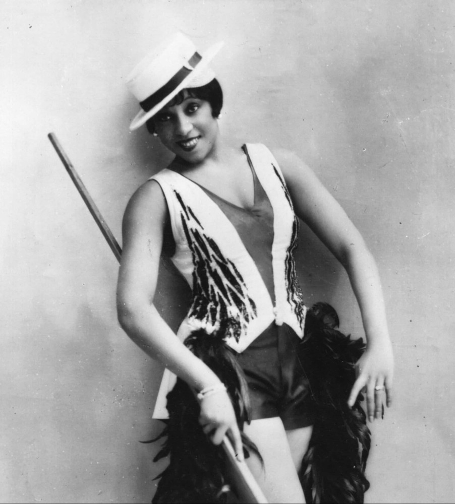 Cancan craze: unveiling the secrets of the Moulin Rouge