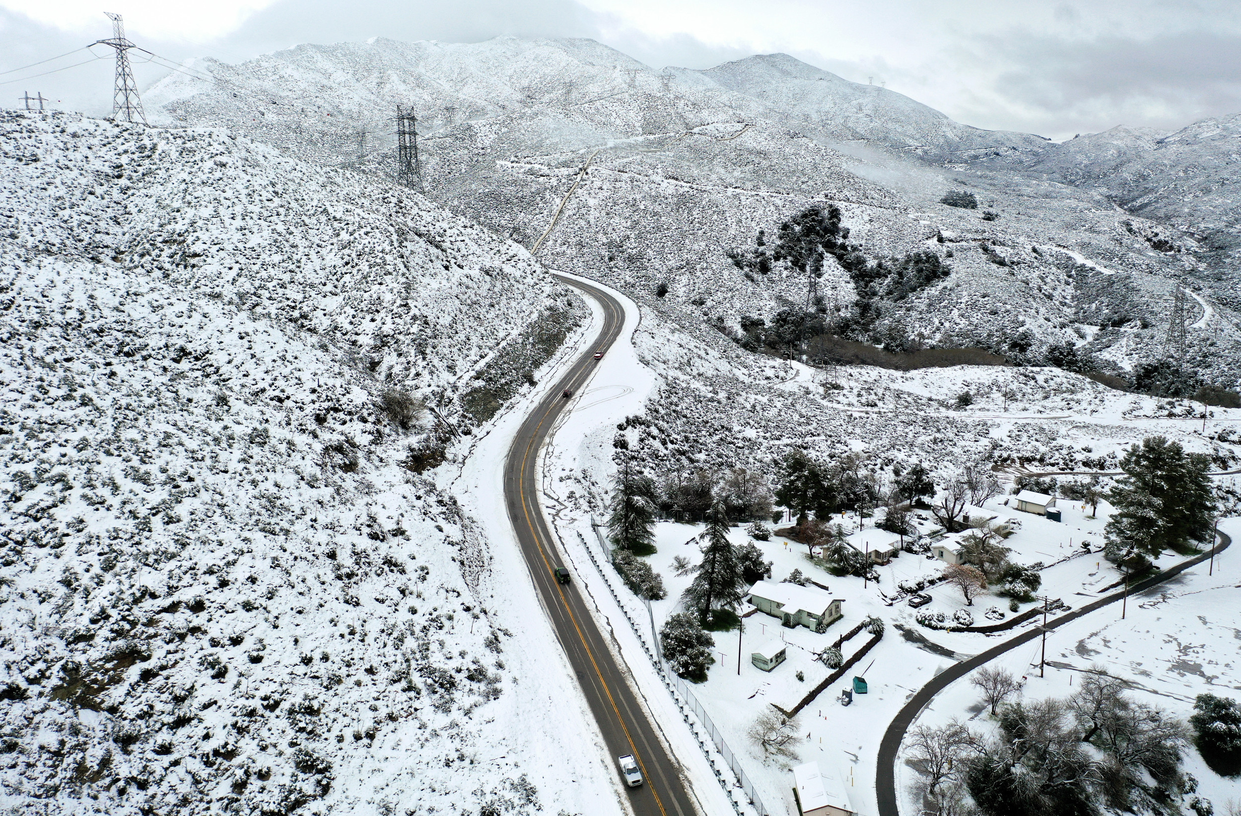 californians bracing for heavy snow amid 'very cold' may storm