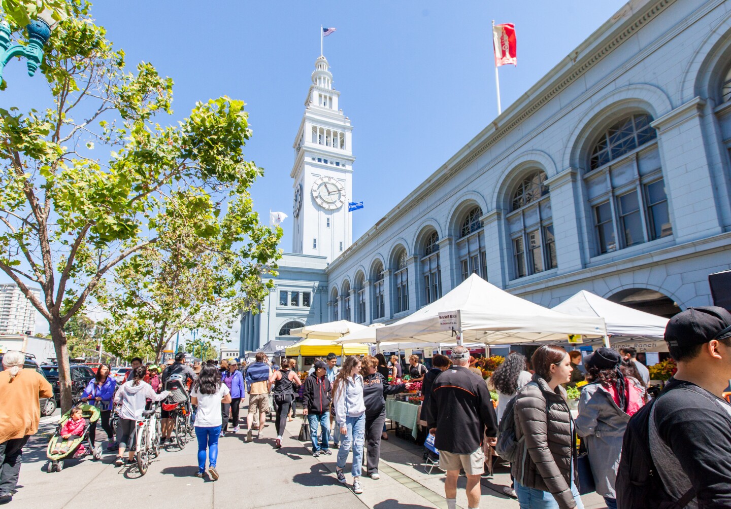 <a>San Francisco's Ferry Building is a landmark worth visiting any day of the week-though Saturday mornings are especially lively thanks to the weekly farmers' market.</a>