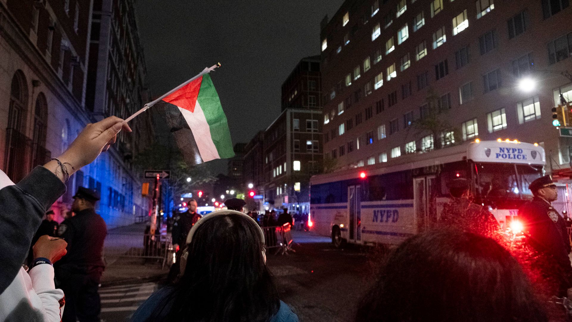 propalästinensische uni-proteste in new york: 300 festnahmen