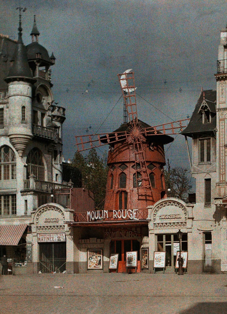 Cancan craze: unveiling the secrets of the Moulin Rouge