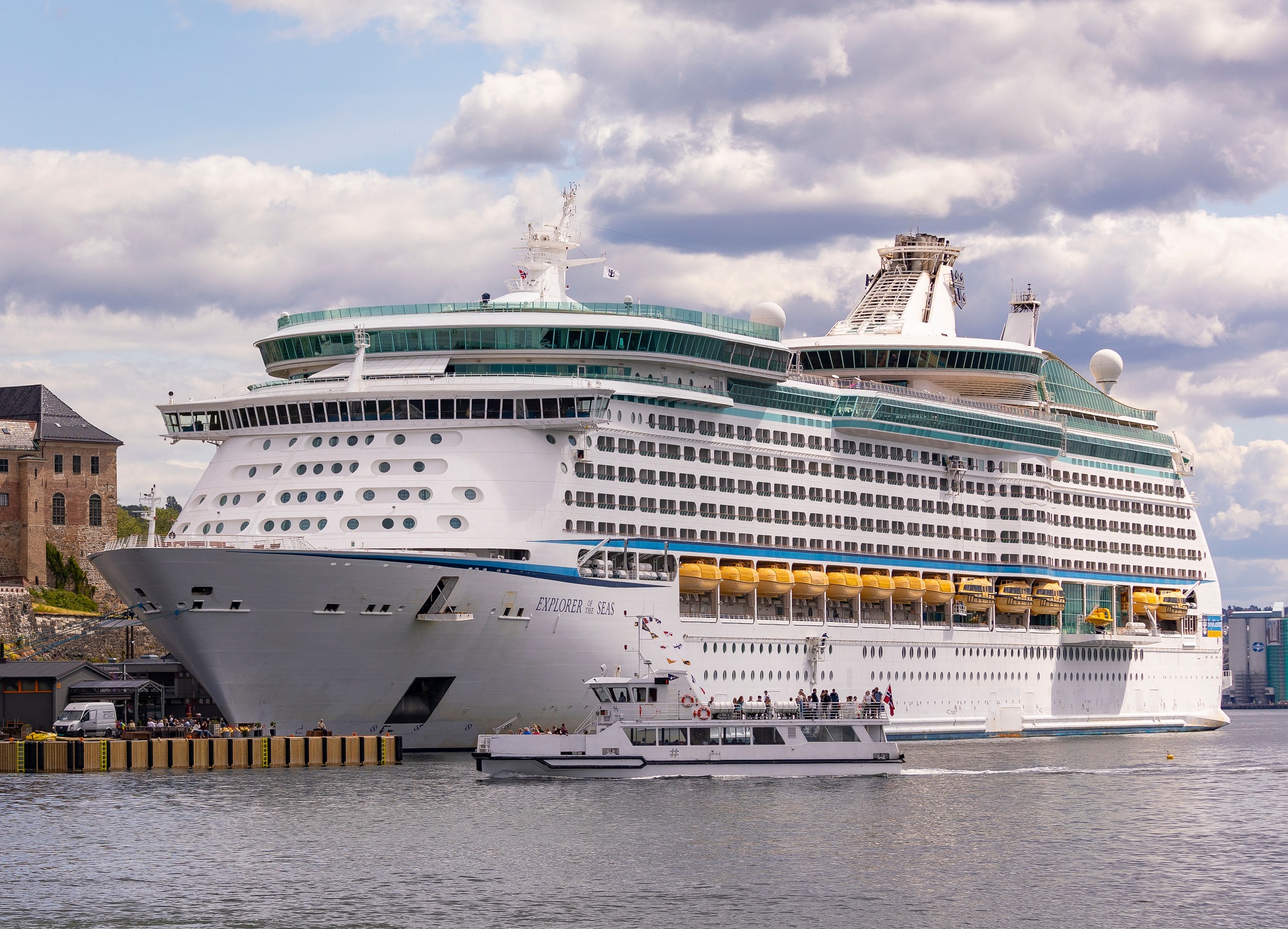 <p>According to the CDC, it was the largest known number of people sick on a cruise, with <strong>630 passengers and 54 crew </strong>extremely ill.</p>  <p>It is estimated that numbers were actually much higher but passengers did not report it in fear of being confined to their cabins.</p>