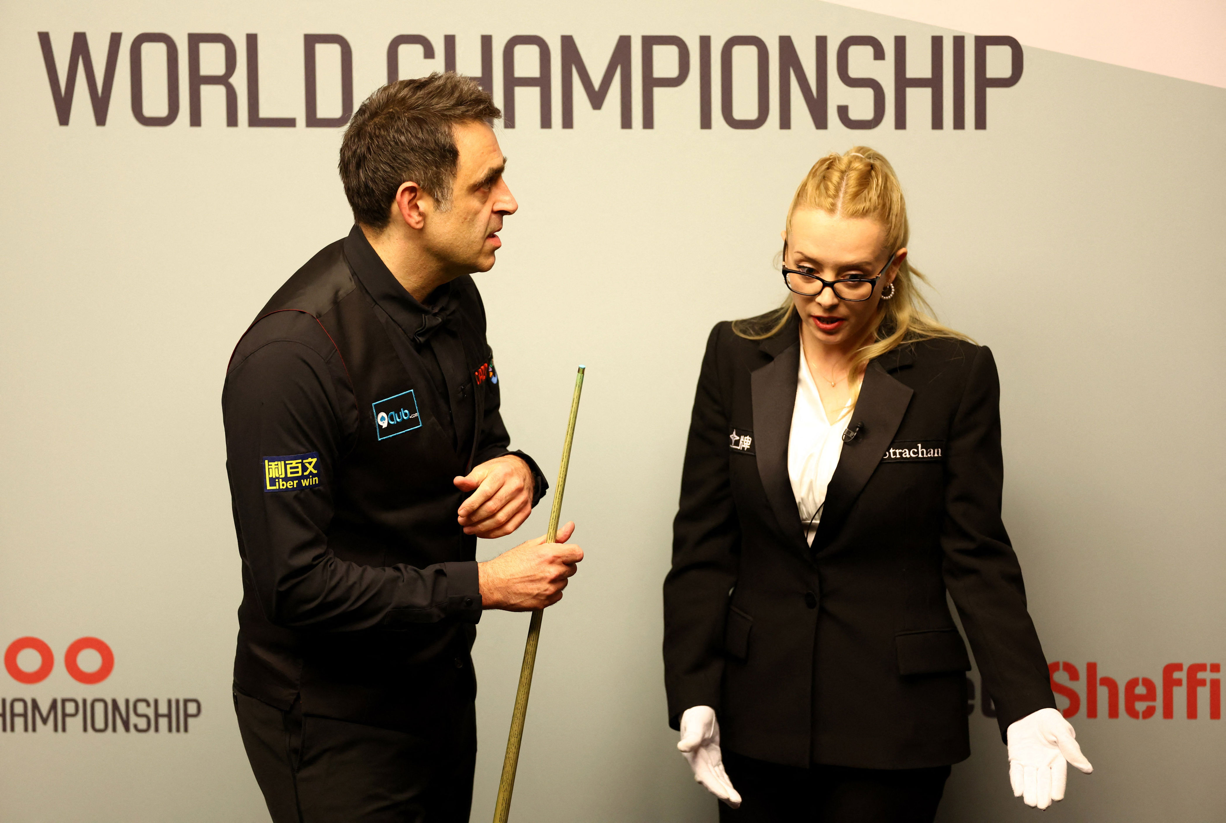 ronnie o’sullivan shows ‘unbelievable’ sportsmanship in incident at world snooker championship