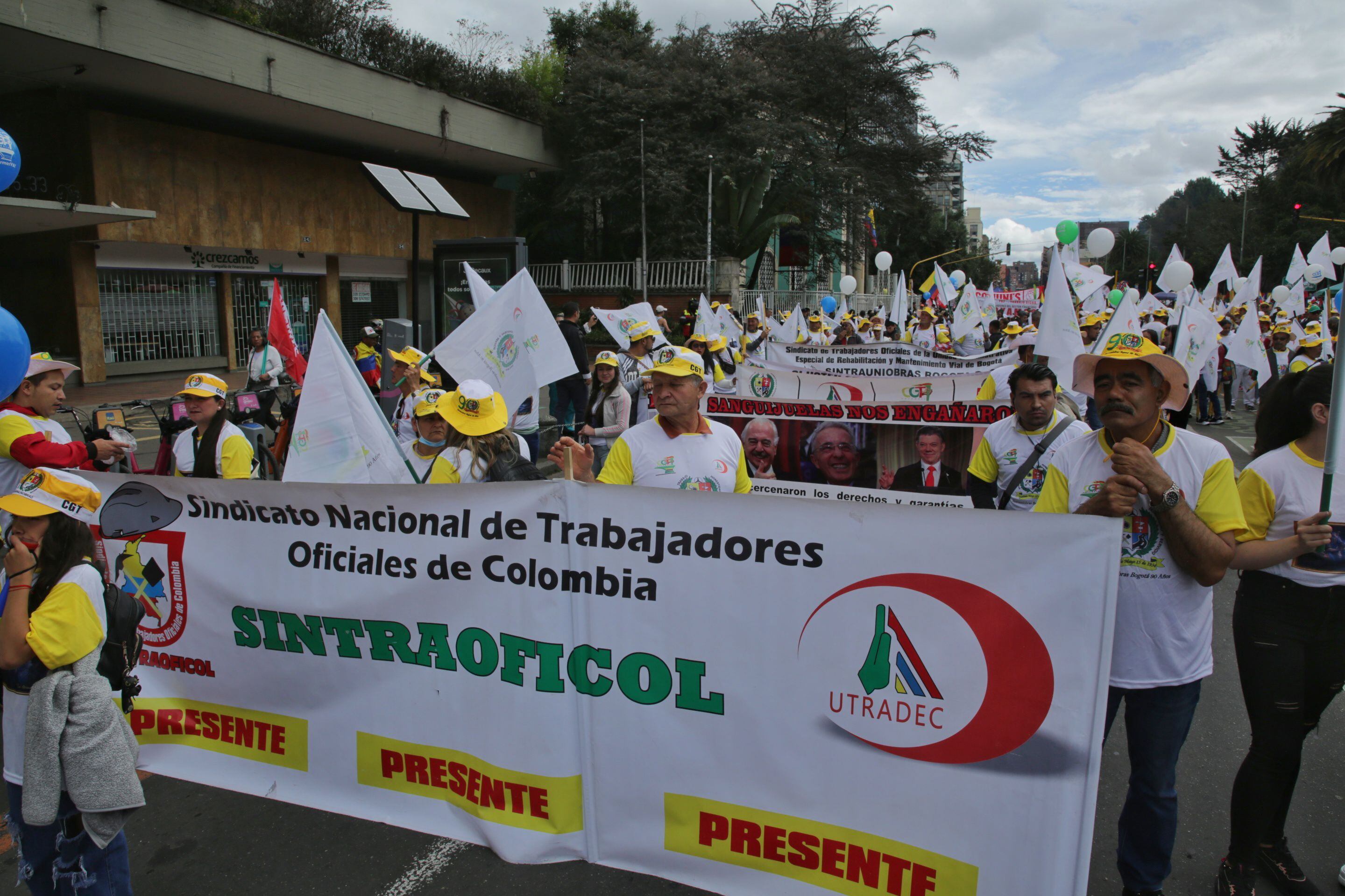 ¿por qué se marcha el primero de mayo en colombia y por qué molesta que el presidente petro se una a la movilización?