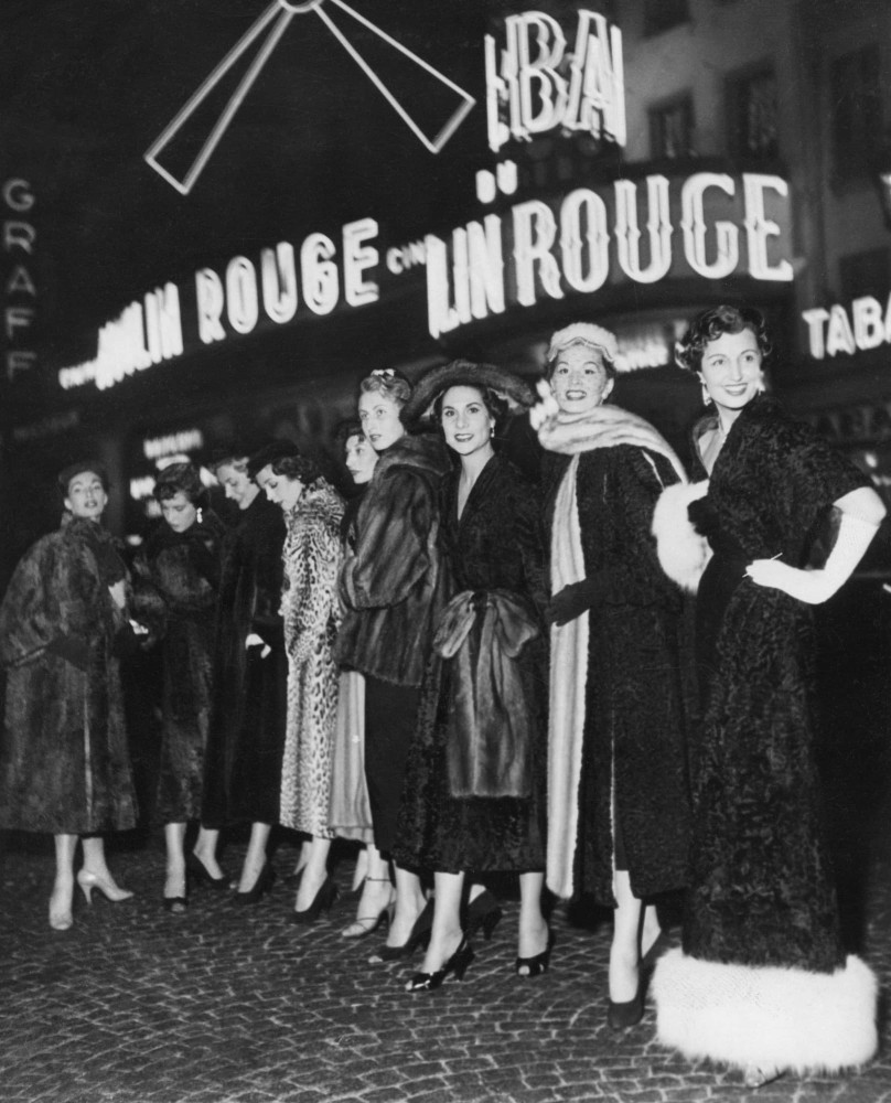 Cancan craze: unveiling the secrets of the Moulin Rouge