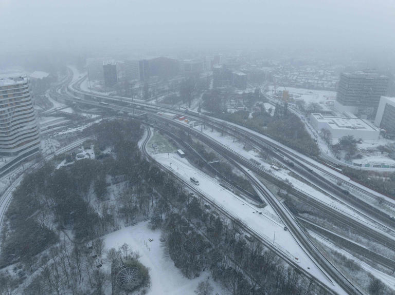 Neige et verglas la circulation très perturbée en IledeFrance, 25