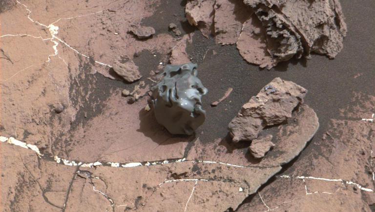 Mysterious blue orb spotted on Mars by Nasa rover