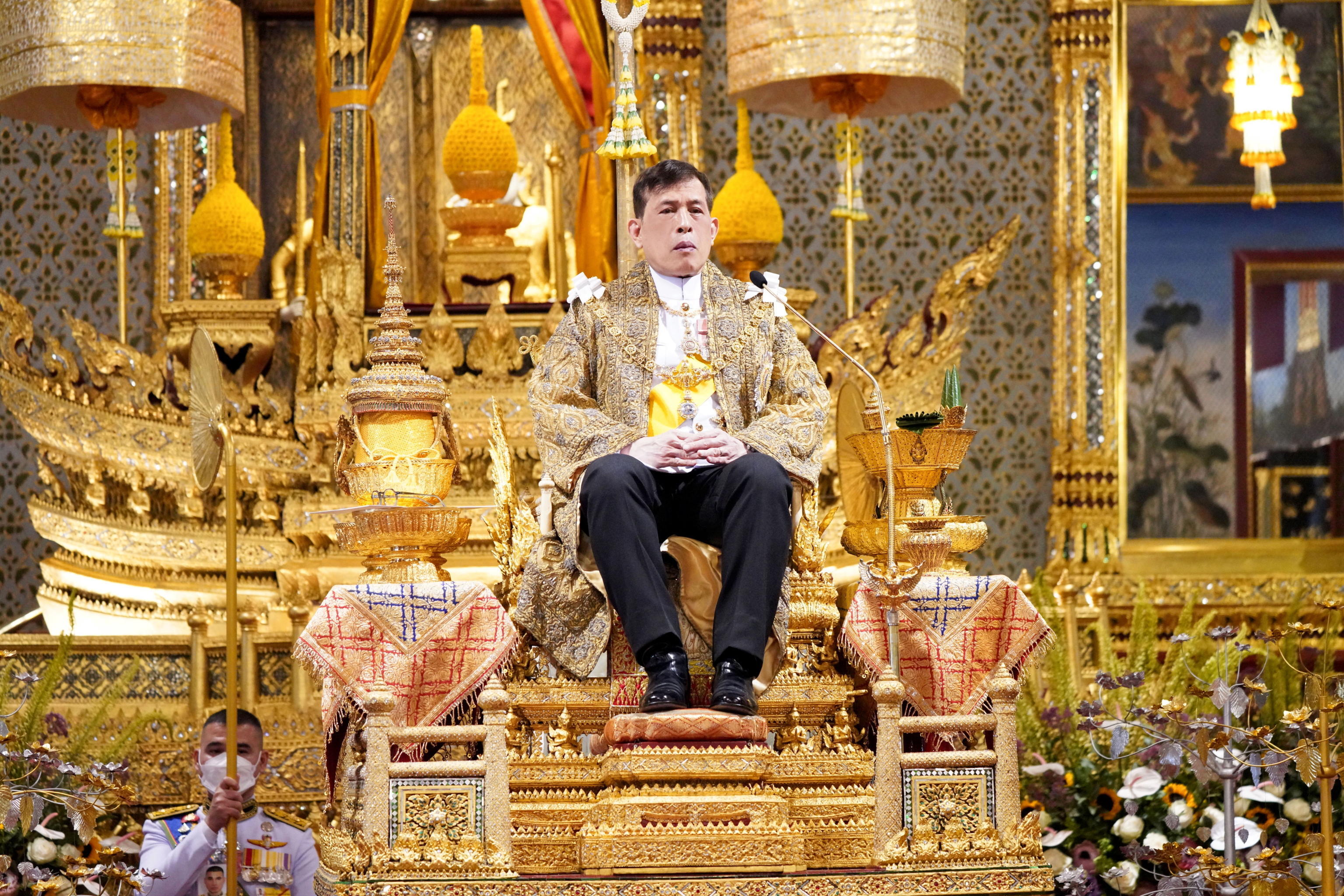 thailandia: insulta famiglia reale, condanna record a 50 anni