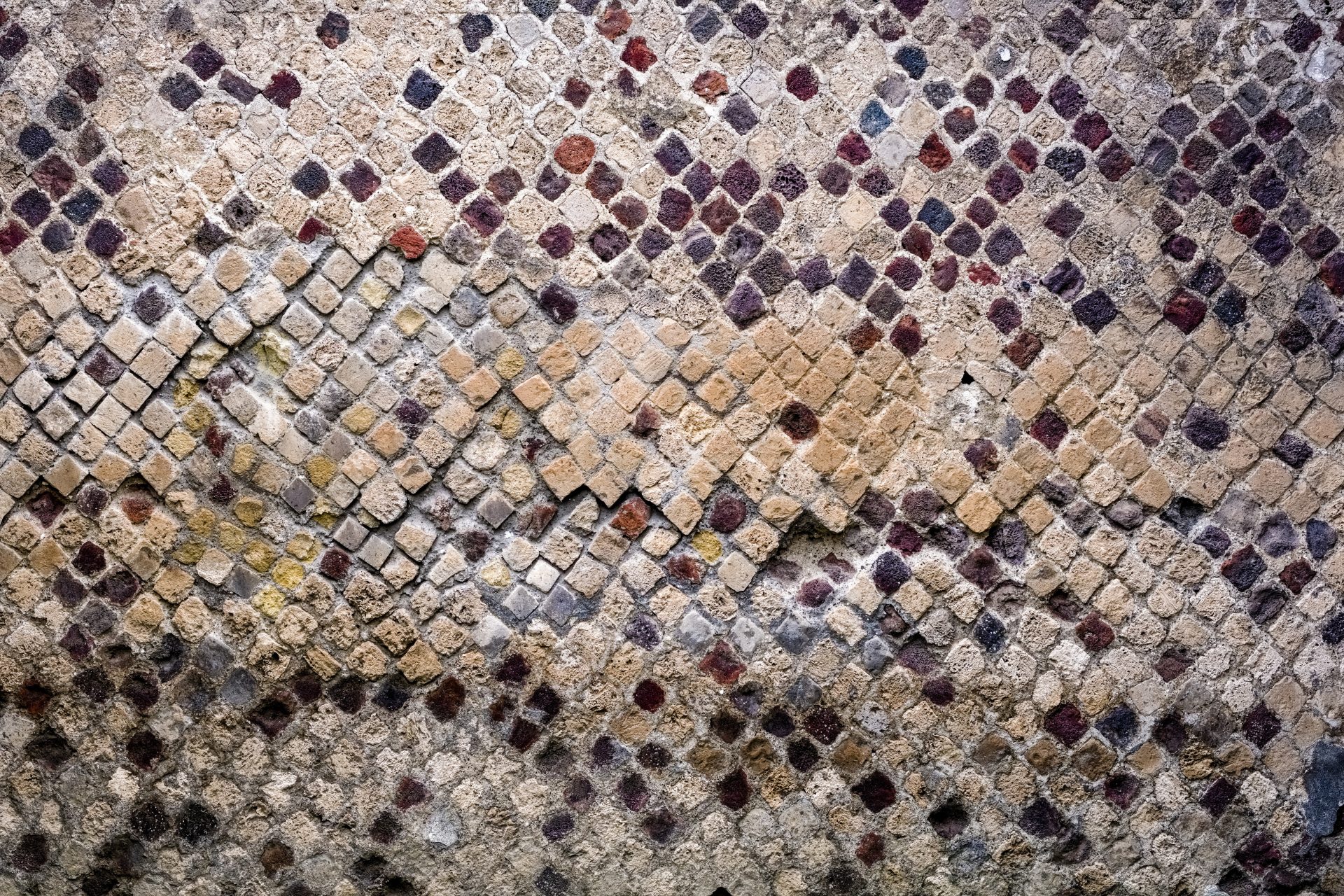 Des pierres maudites ? Une touriste tombe gravement malade après avoir