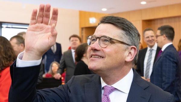 boris rhein als hessischer ministerpräsident wiedergewählt