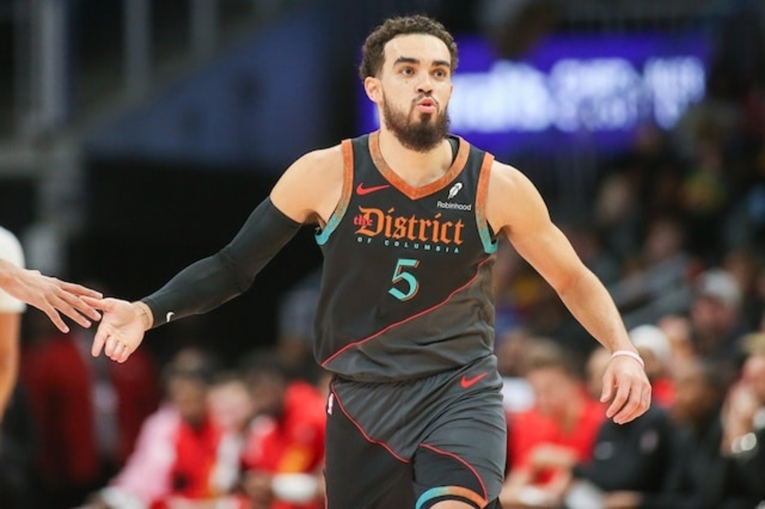 Lakers Trade Deadline Rumors: Interest In Wizards’ Tyus Jones & Jazz’s ...