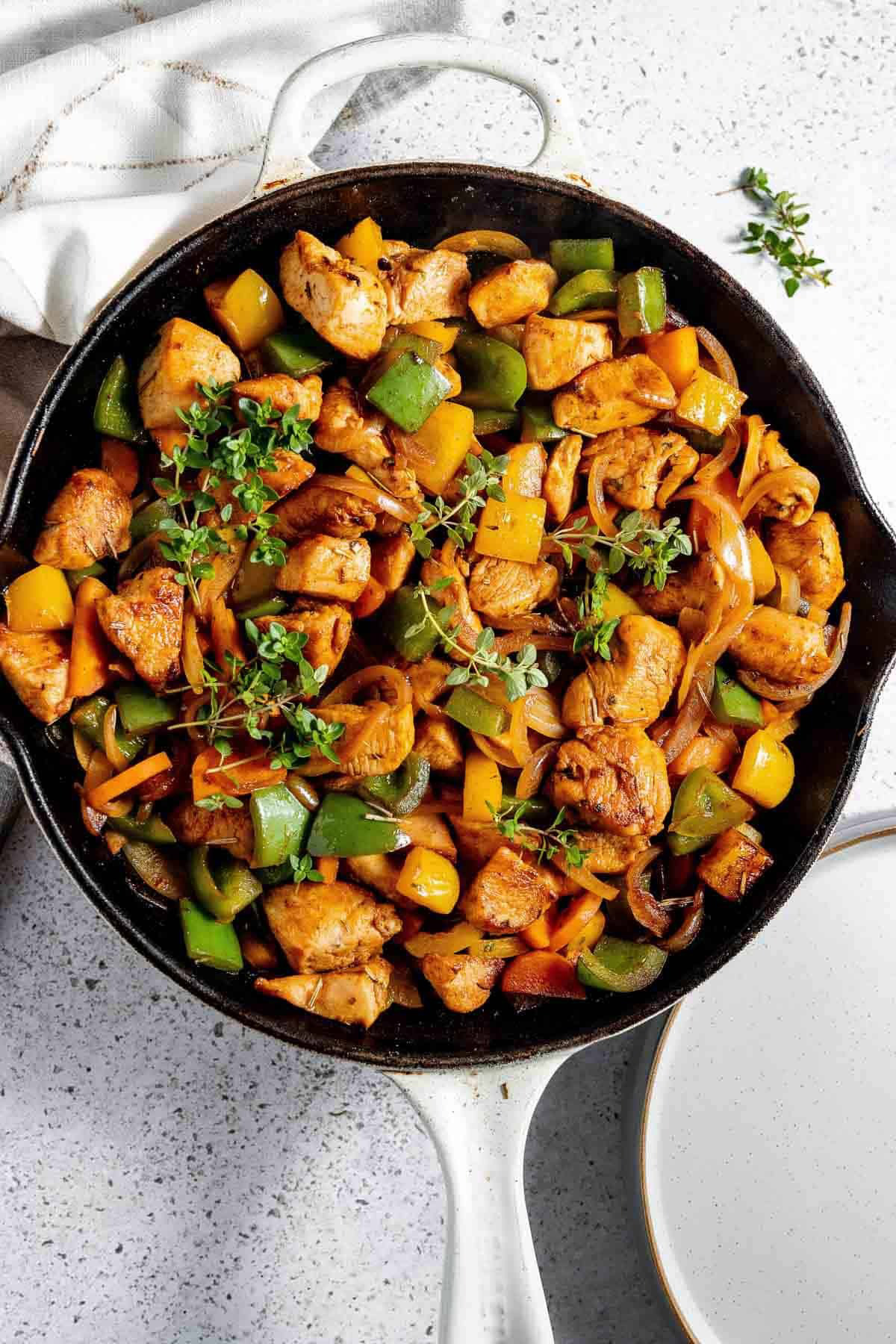 Simplify Dinner: Tasty Recipes in Just One Pan