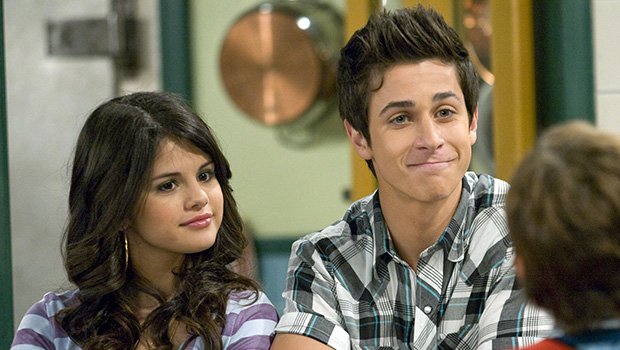 ‘Wizards Of Waverly Place’ Sequel: Title, Release Date & More Updates