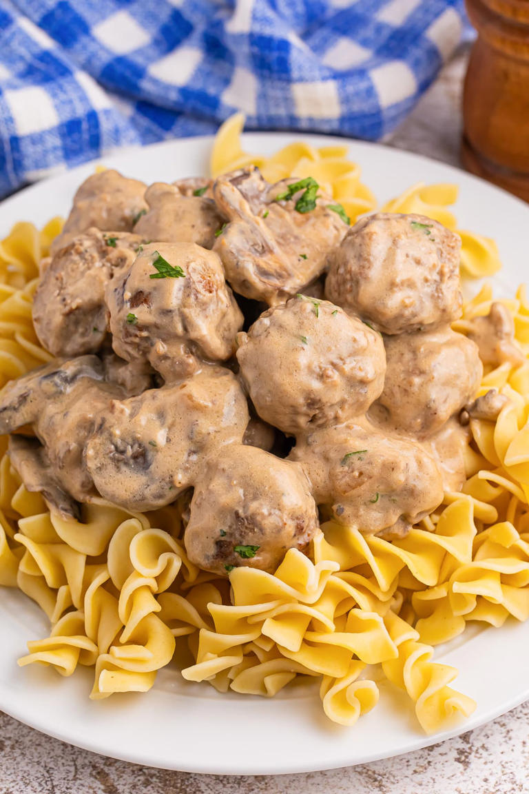 Easy Slow Cooker Meatball Stroganoff