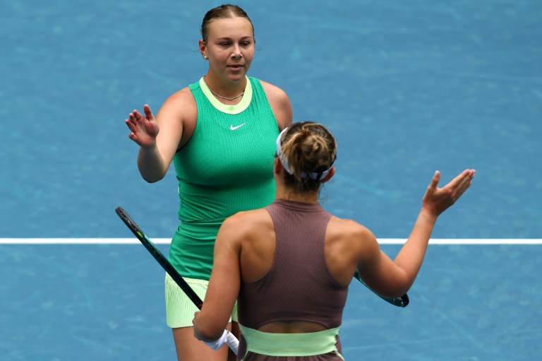 'unbelievable' anisimova halts badosa comeback at australian open