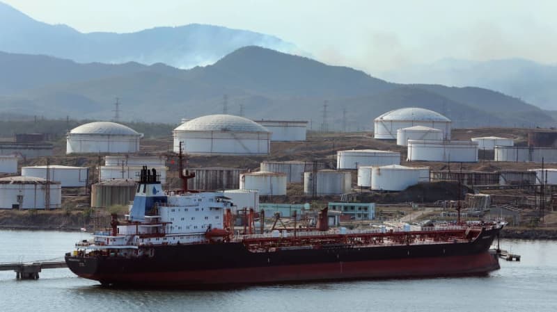 US Imposes Sanctions On 19 Tankers For Transporting Russian Oil ...