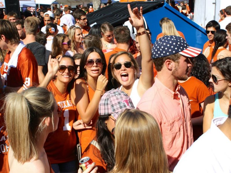 Best College Football Tailgate Experiences, Ranked