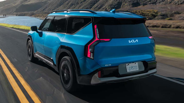 2024 Kia EV9 GT-Line Exterior Rear Quarter