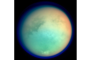 ¿titán, luna de saturno, alberga vida en sus ‘islas mágicas’? nueva teoría explica cómo se forman