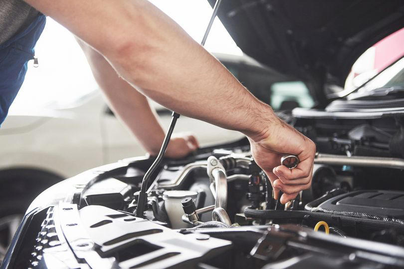 mechanic explains most common cause of mot failure that costs £1 to prevent