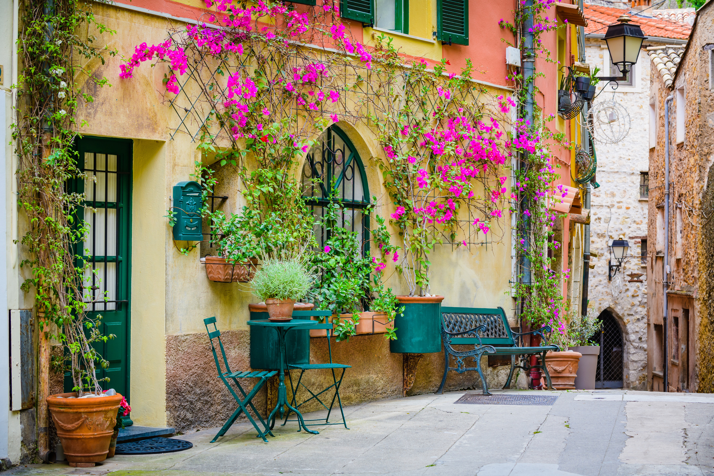 <p>Provence might be best known for lavender in the summer. However, every year, numerous Villages Fleuris (floral villages) erupt in color, thanks to local efforts to beautify the towns come spring. </p><p>You may also like: <a href='https://www.yardbarker.com/lifestyle/articles/20_basic_cooking_tips_thatll_instantly_improve_your_food/s1__40188069'>20 basic cooking tips that'll instantly improve your food</a></p>