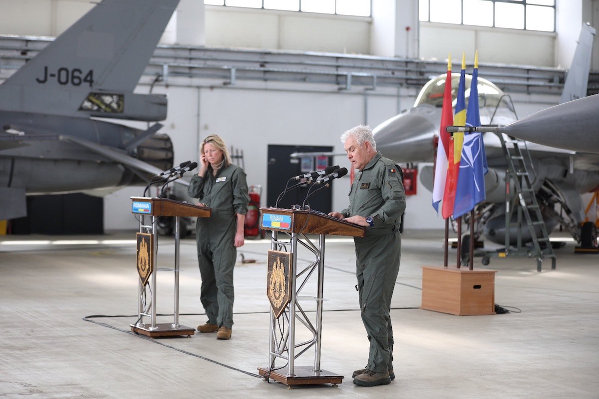 Three More Dutch F-16s Arrive In Romania To Join European Training Center