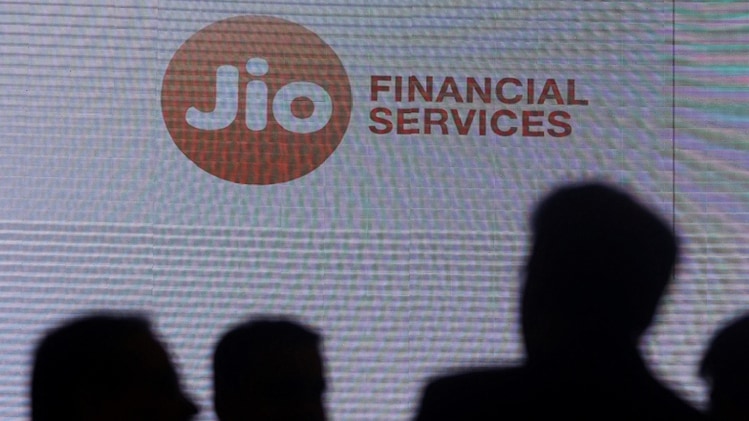 jfs q4 results: jio financial services shares surge 6% ahead of march quarter earnings