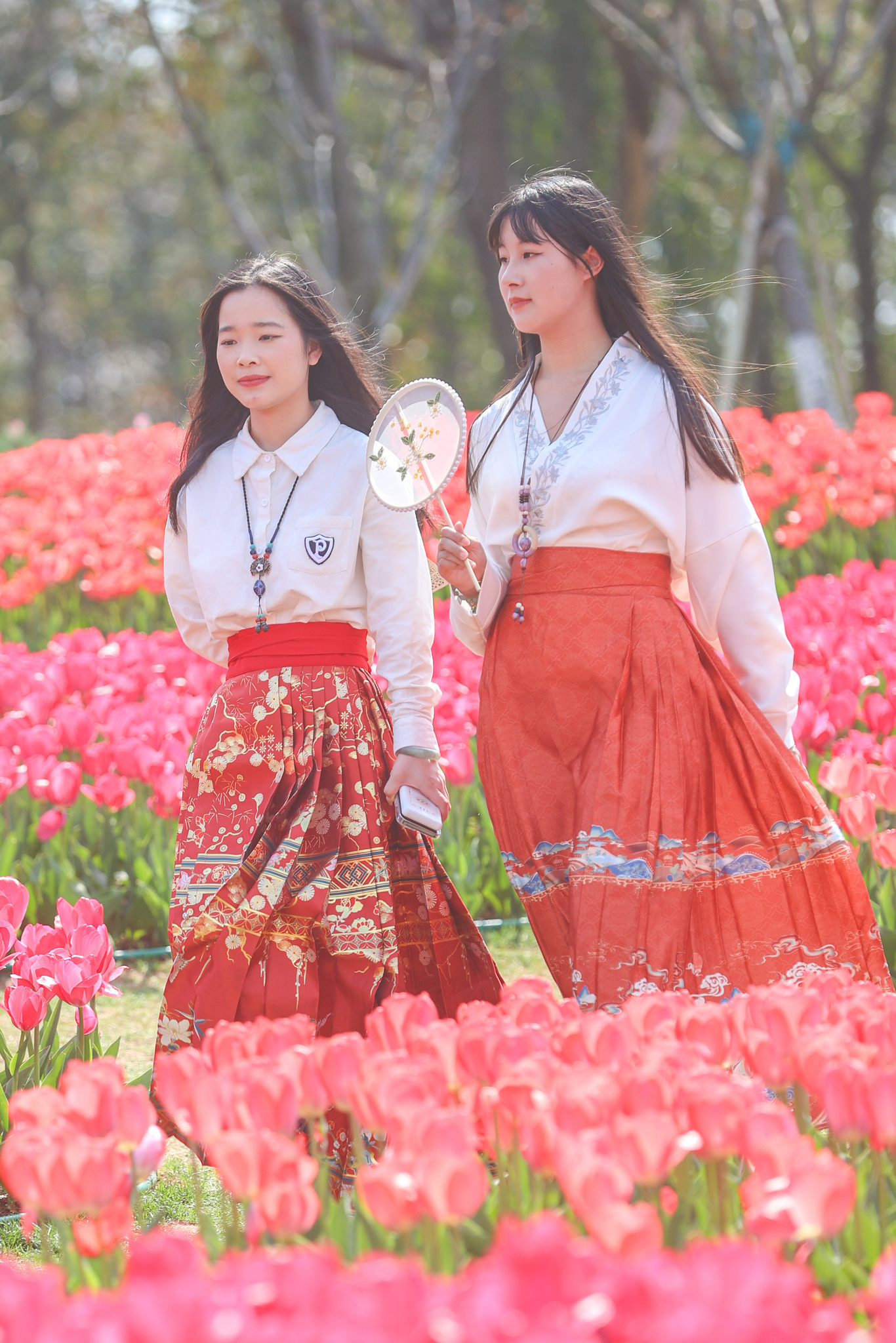 中国の若者に明・清時代の「馬面スカート」が人気