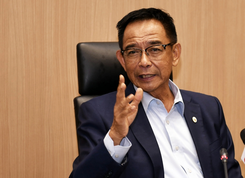 don’t increase your room rates indiscriminately, sarawak tourism minister urges hoteliers