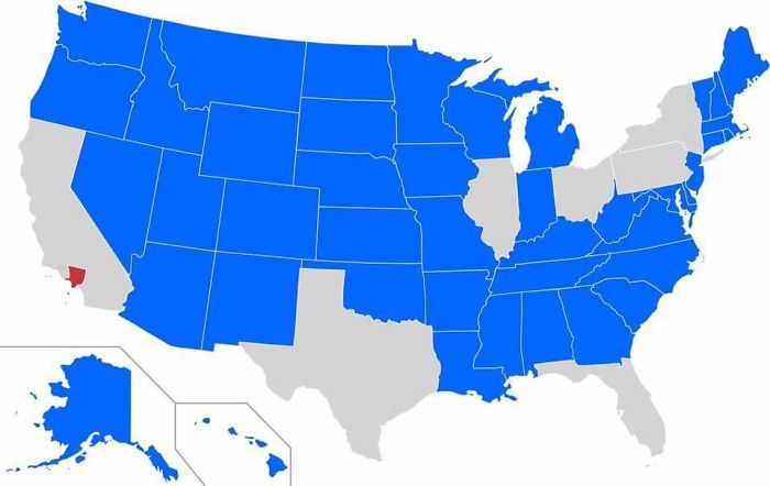 <p>Los Angeles is marked in red. Every state that has a population smaller than LA is marked in blue. It might look surprising, but as a commenter points out: “<em>Yeah, but to be fair, half of the US is basically uninhabited nothingness.</em>“</p>