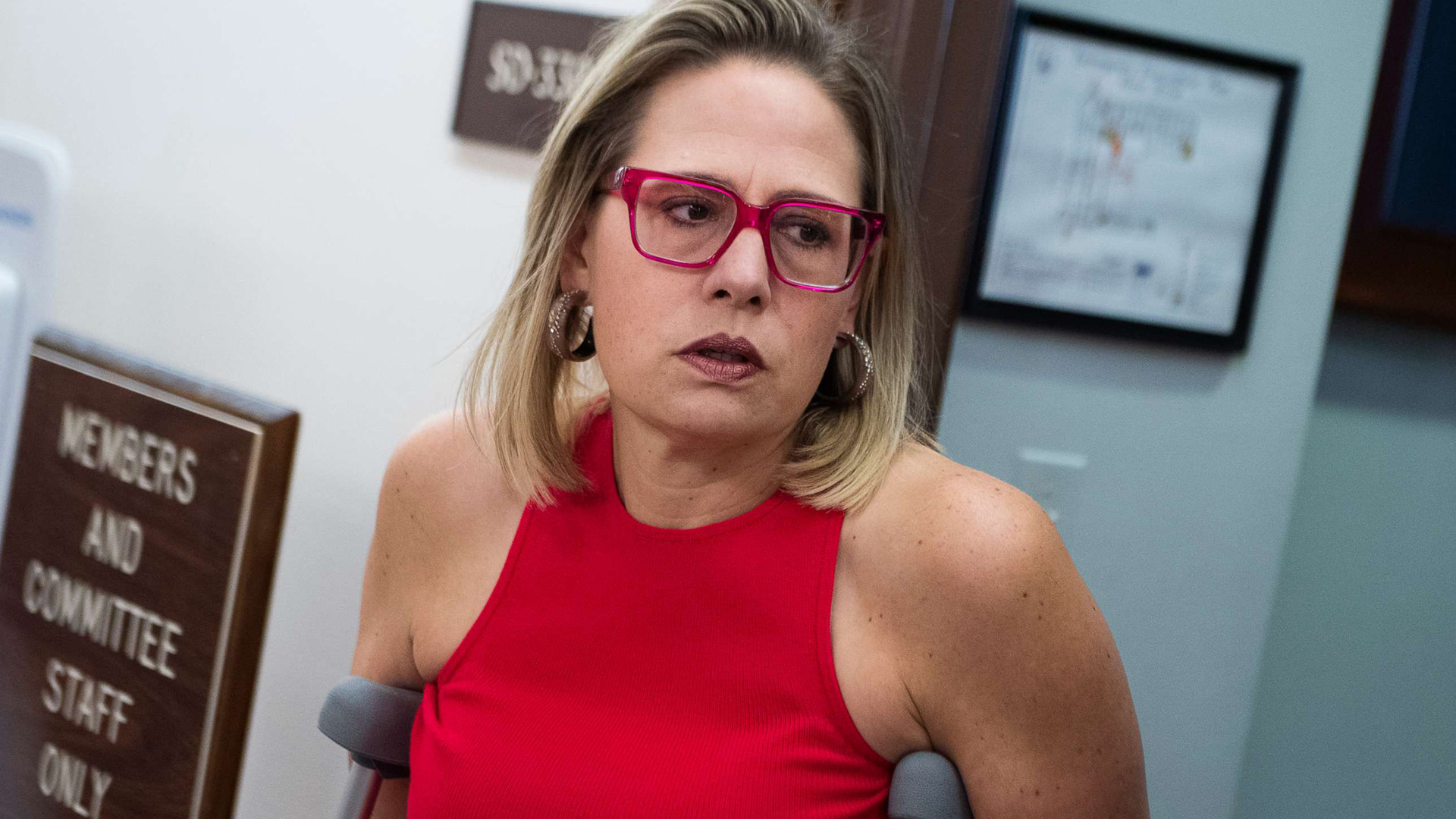 Senator Kyrsten Sinema of Arizona has come under scrutiny for her use of taxpayer money on private air travel. Recent reports reveal that Sinema has spent over $200,000 on private flights since 2020, with $116,000 in 2023 alone. As constituents and watchdog groups question her expenses, the senator's travel choices have sparked a debate about responsible budget management and accessibility to the public.
