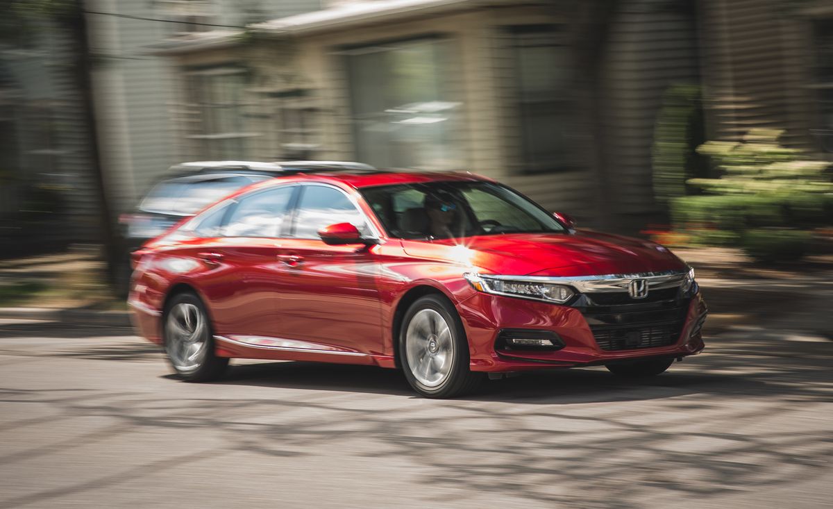 NHTSA Upgrades Probe Of Honda Accord And CR-V Emergency Braking