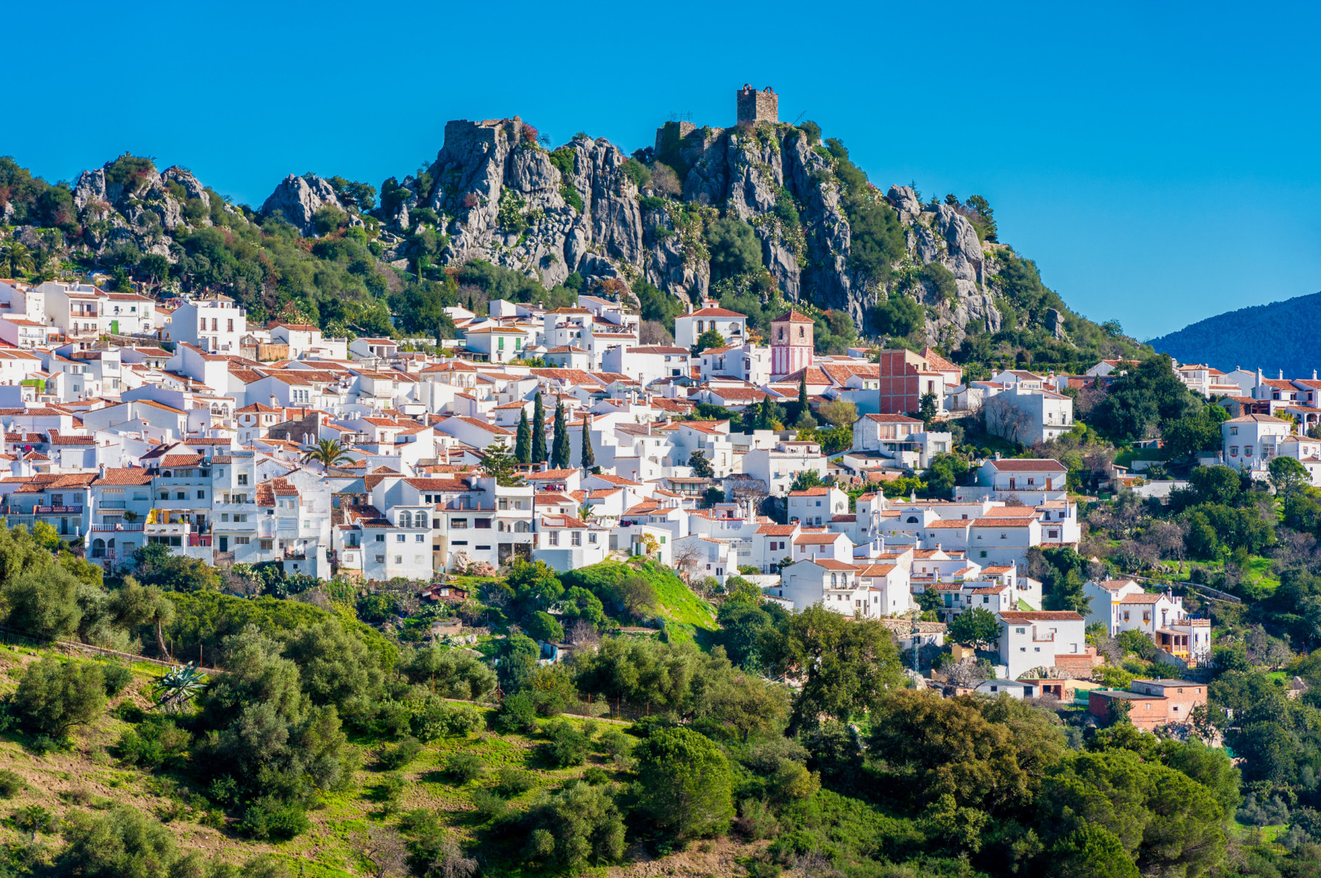 <p>Gaucín, en Andalousie, est également appelé le balcon de la Serranía en raison des vues splendides qu'il offre sur les montagnes de Crestellina. Les balcons de ses maisons de campagne permettent également de voir Gibraltar, le détroit de Gibraltar et même le Maroc.</p><p><a href="https://www.msn.com/fr-fr/community/channel/vid-7xx8mnucu55yw63we9va2gwr7uihbxwc68fxqp25x6tg4ftibpra?cvid=94631541bc0f4f89bfd59158d696ad7e">Suivez-nous et accédez tous les jours à du contenu exclusif</a></p>