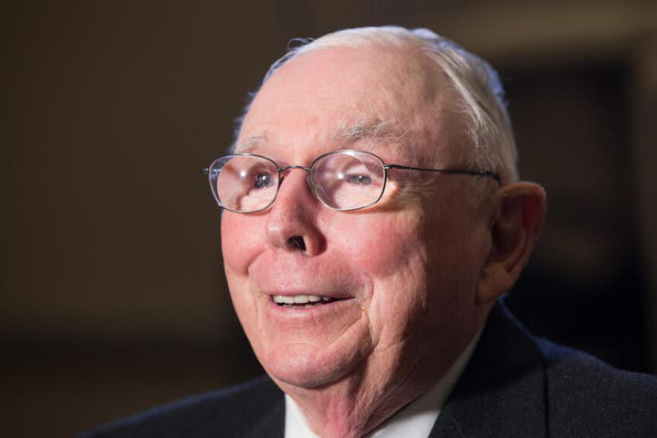 Charlie Munger's Investment Wisdom: 5 Timeless Lessons From Warren ...