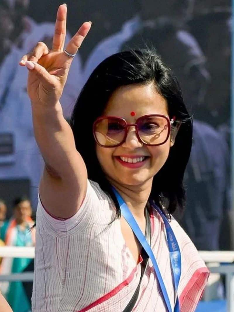 Krishnanagar Lok Sabha Election Results 2024: Mahua Moitra LEADING