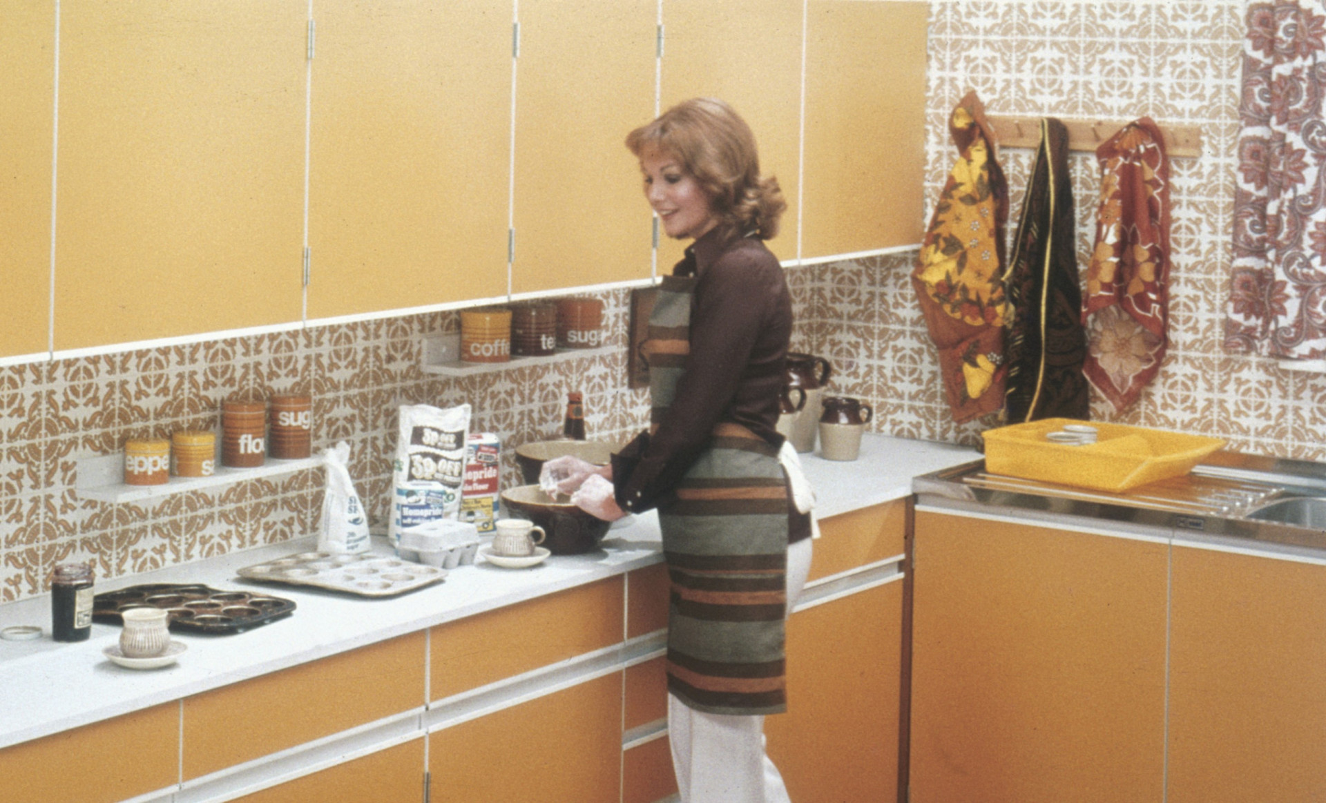 Things Every Home In The '70s Had That You Rarely See Today