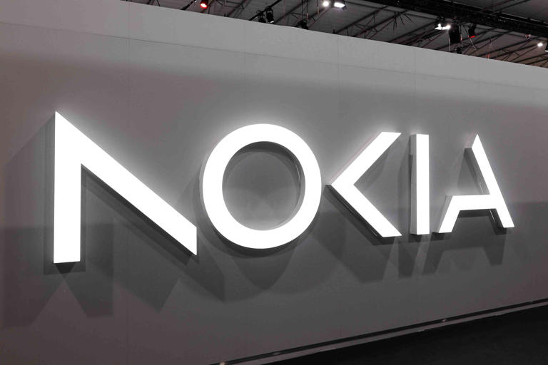 Nokia Names Intel's AI, Data Center Head as New CEO