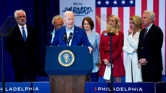 Biden, in counter to RFK Jr., gets endorsement of other Kennedy family members<br><br>