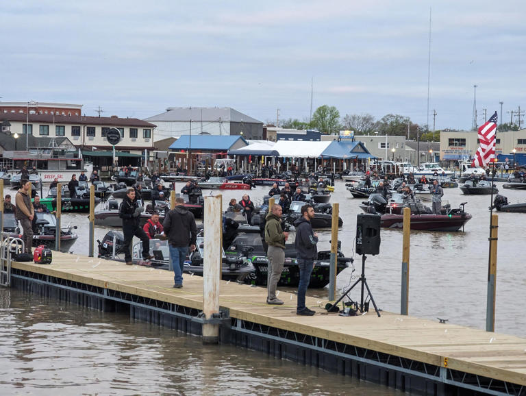 Boatloads of business as National Walleye Tour opens competition season