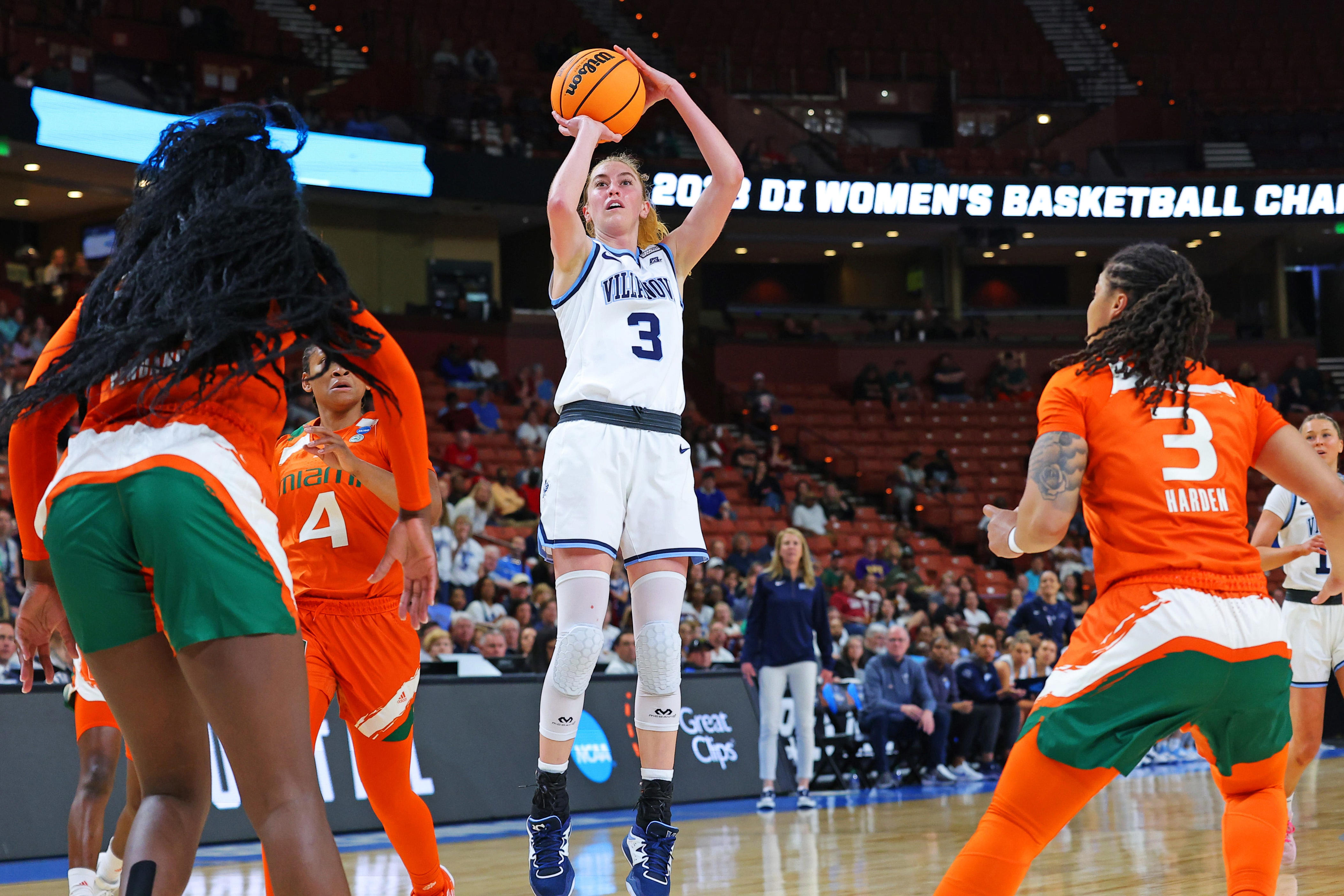 Kentucky Transfer G Maddie Scherr Cancels Iowa Visit Following Lucy ...