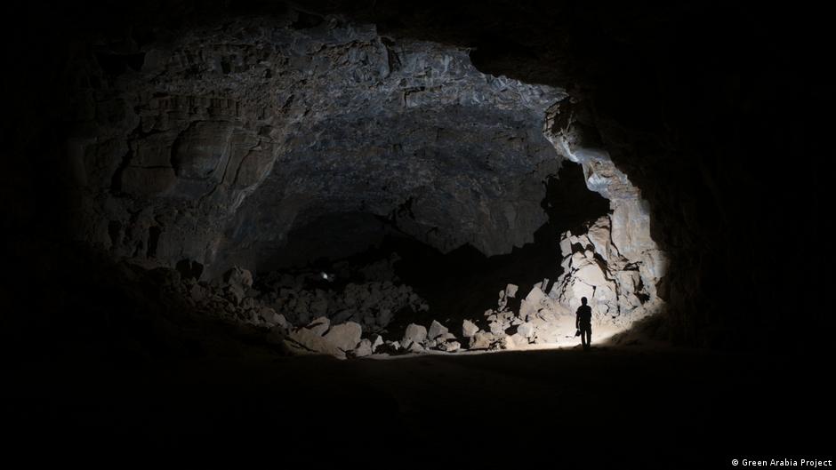 hallan la primera evidencia de asentamiento humano en esta inmensa cueva de tubos de lava