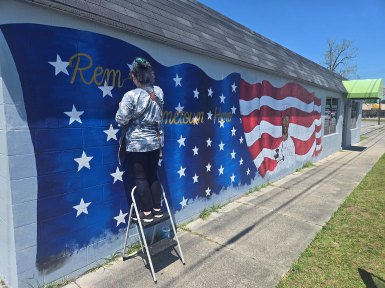 Mural to honor fallen hero Sergeant Kennedy Sanders