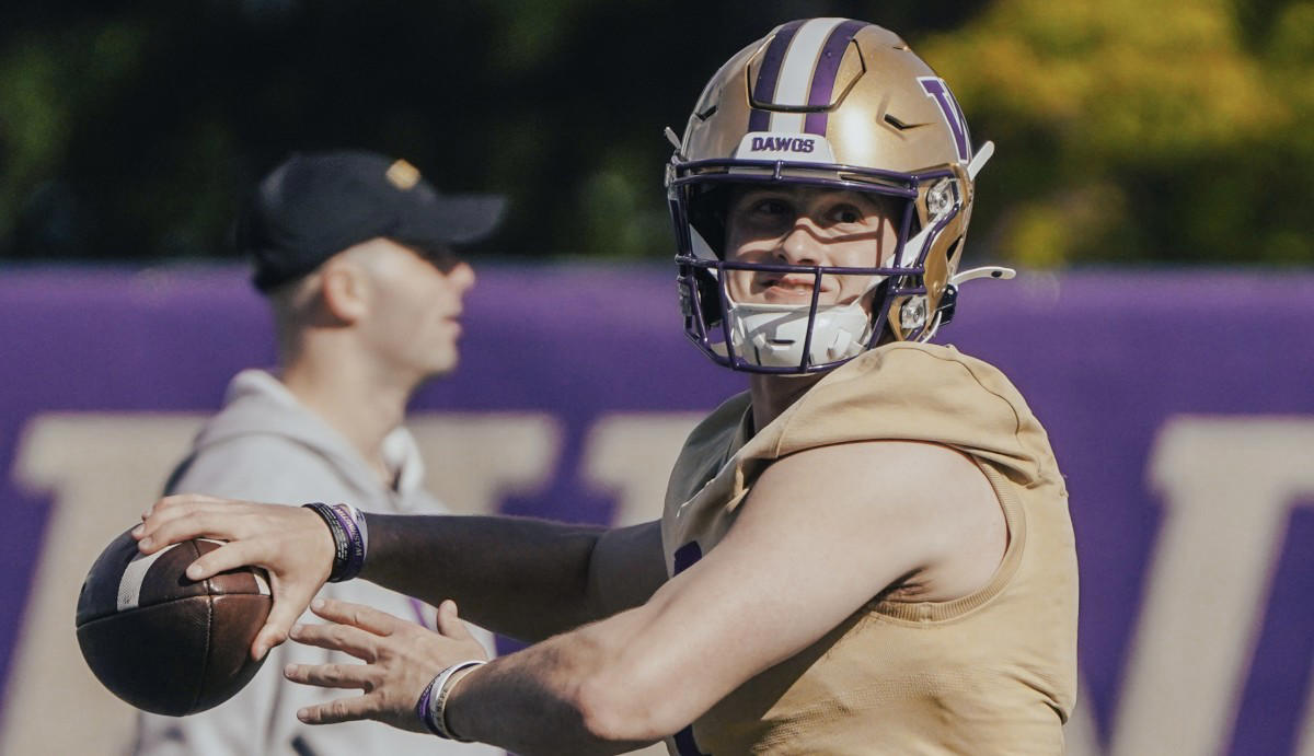 uw qb will rogers attends manning passing academy