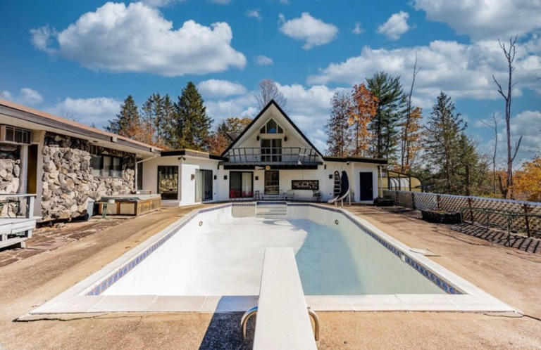 Unique 1960s ‘Lava House’ in West Virginia for sale again after renovation