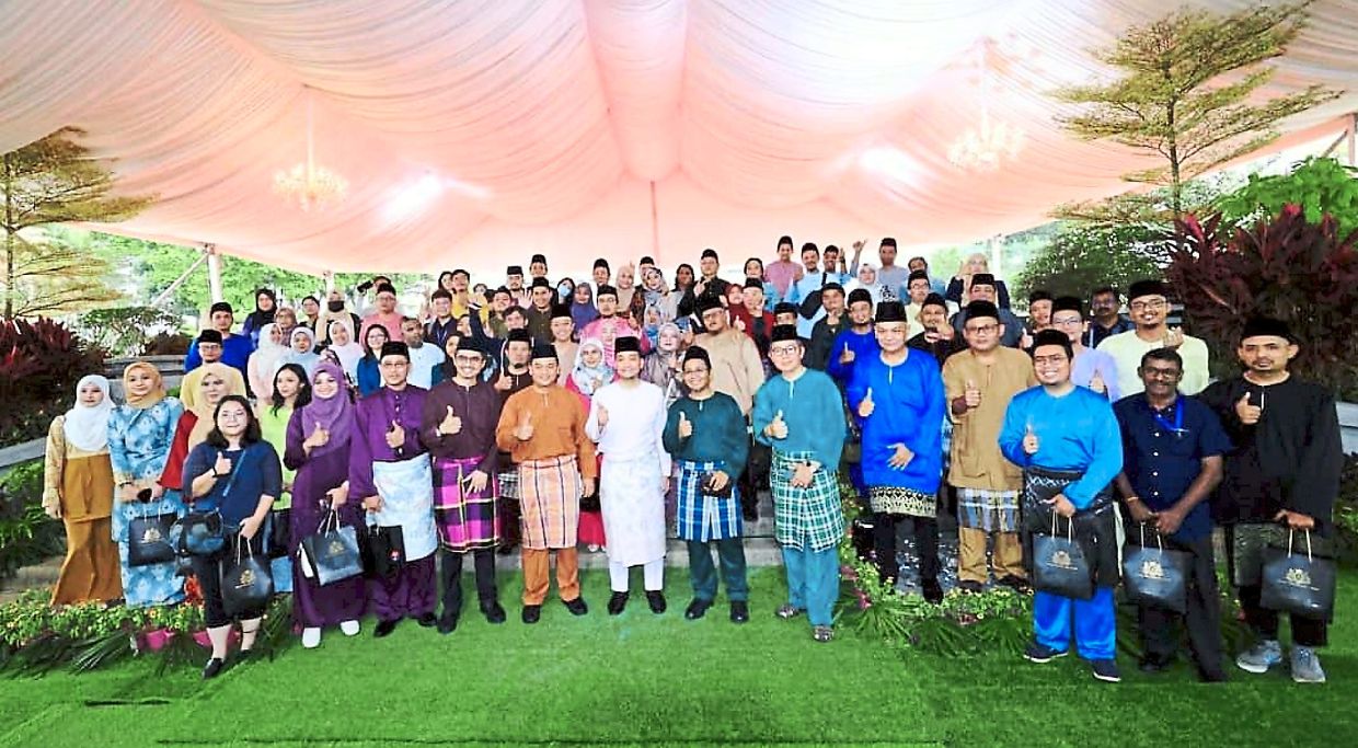 create johoreans with first-class mentality, media told