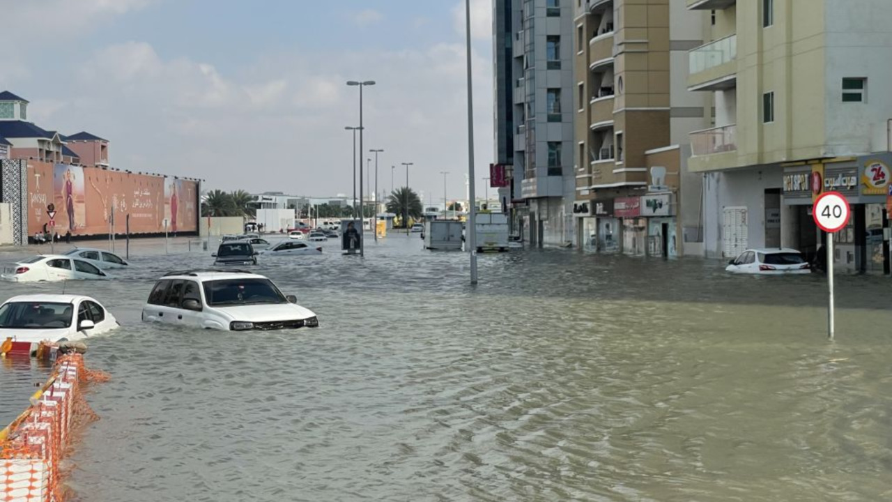 ‘like nothing i’d ever seen’: aussies living in dubai recounts weather event