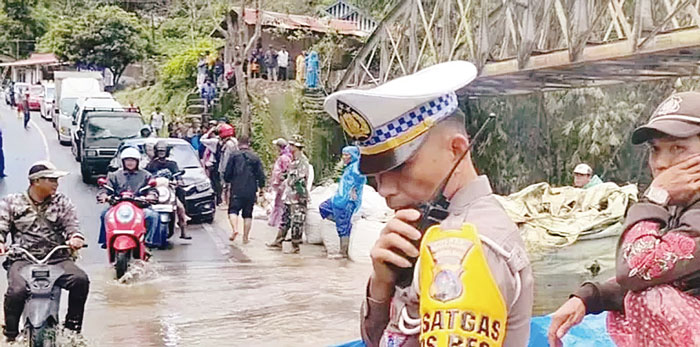 Cuaca Masih Ekstrem, Tingkatkan Kewaspadaan